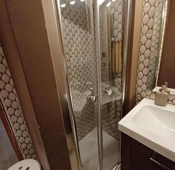 پانسیون Gardenia Free Parking