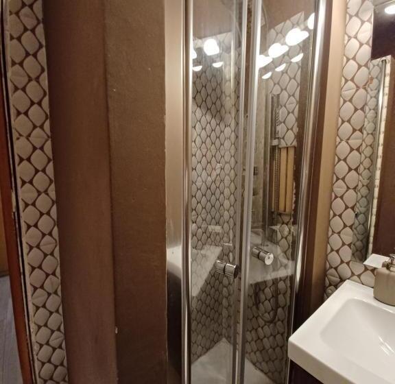 پانسیون Gardenia Free Parking