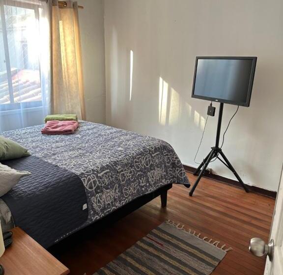 פנסיון Hostal Gloria Quintamar