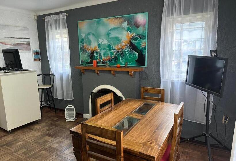 פנסיון Hostal Gloria Quintamar