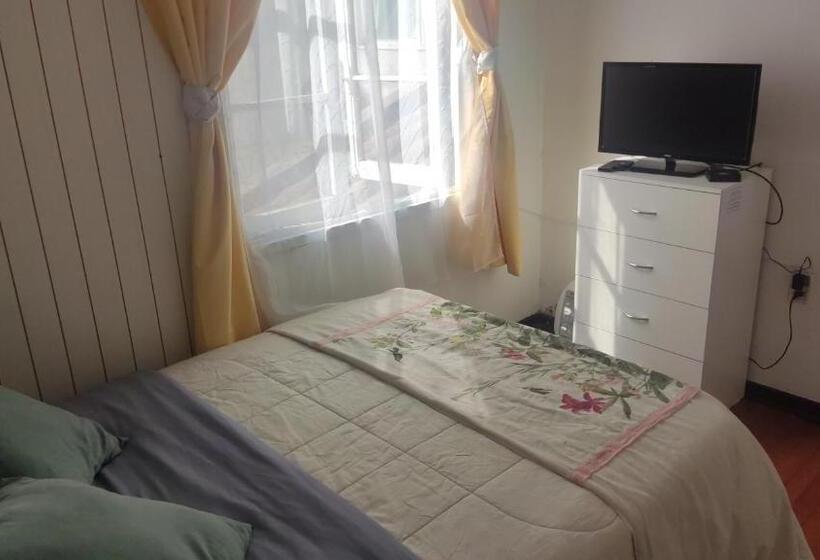 פנסיון Hostal Gloria Quintamar