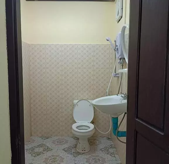 ペンション Khamphan Guesthouse