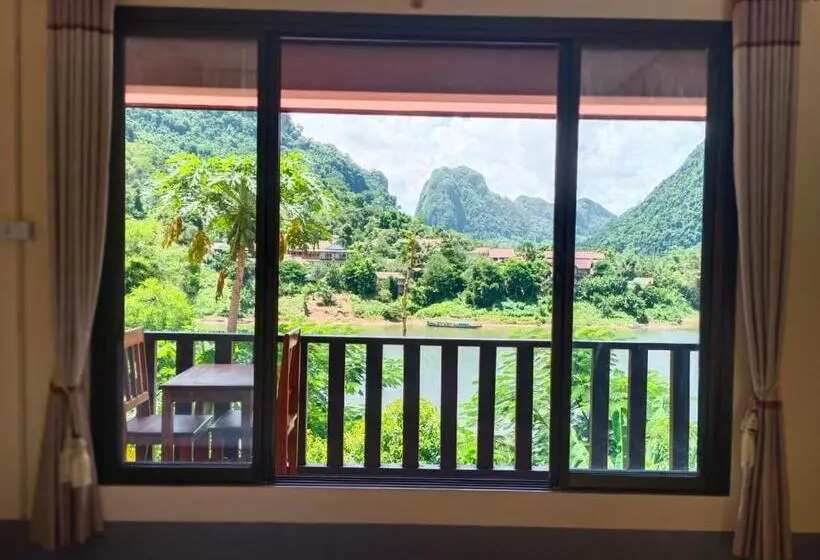ペンション Khamphan Guesthouse