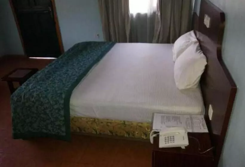 پانسیون Room In Lodge   Garentiti Apartment   Silver Room