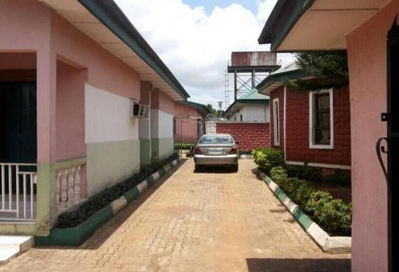 پانسیون Room In Lodge Garentiti Apartment Silver Room