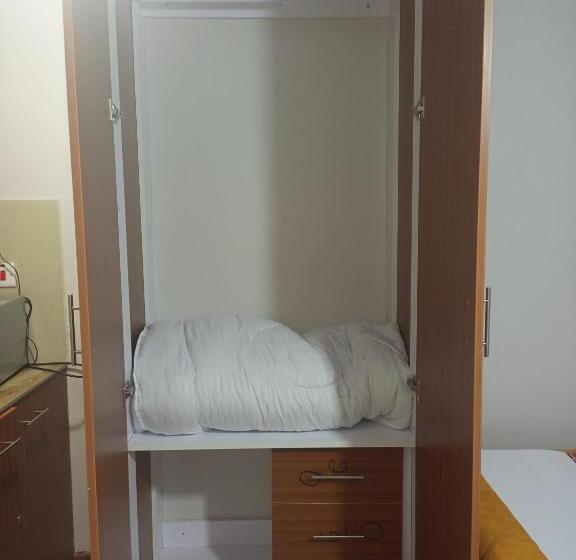 پانسیون Tsavo Studio Apartments