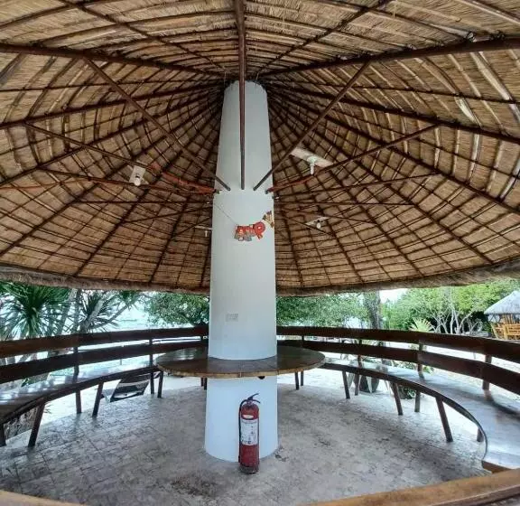 Qm Diving Resort