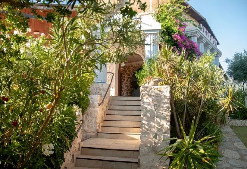 Hotelli Akropol Boutique