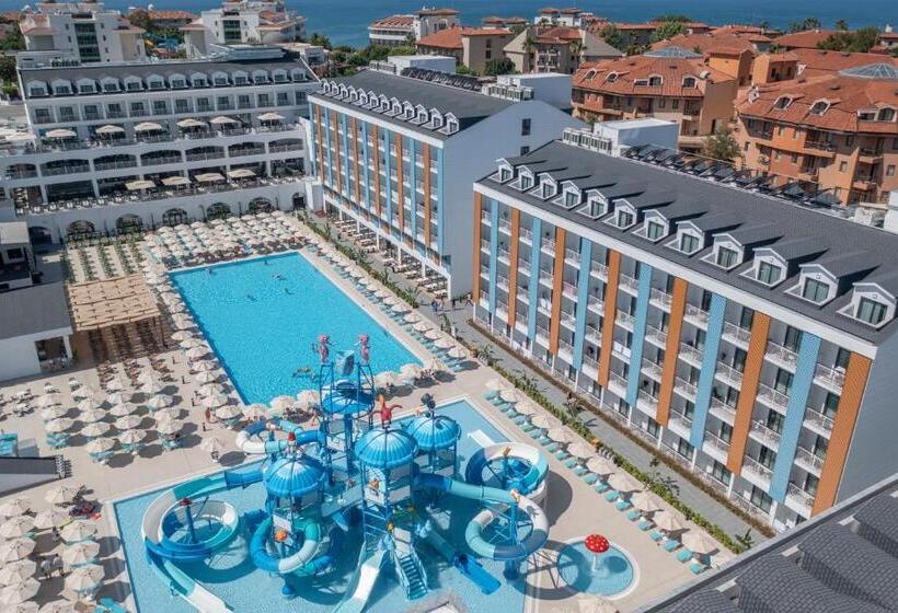 Arcanus Hotels Trendline Side