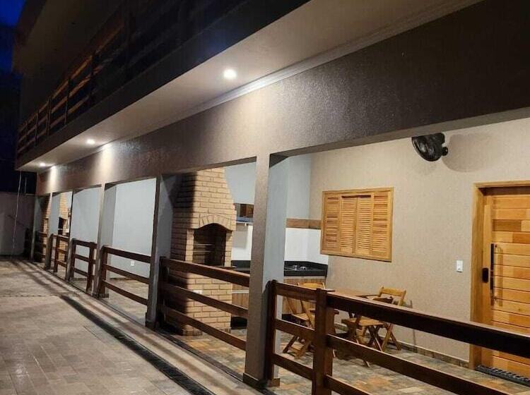 客栈  Alto Costa Flats