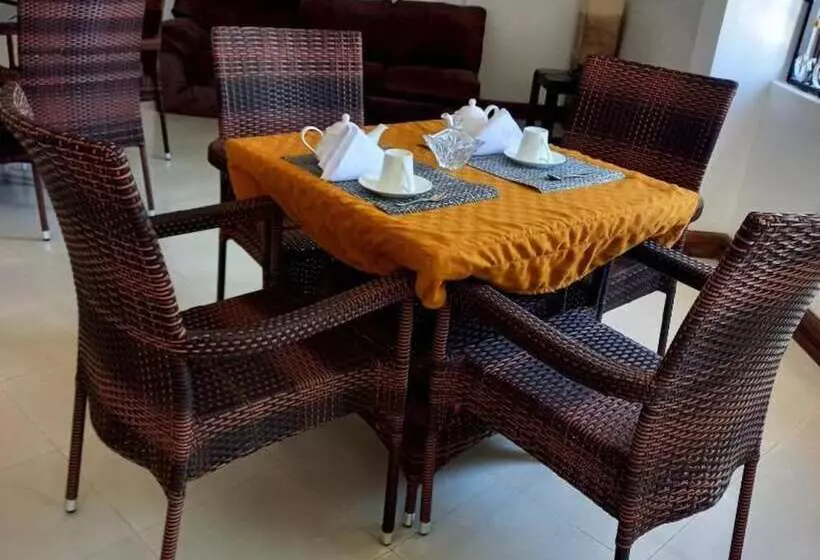 Calitwapa Hotel & Restaurant