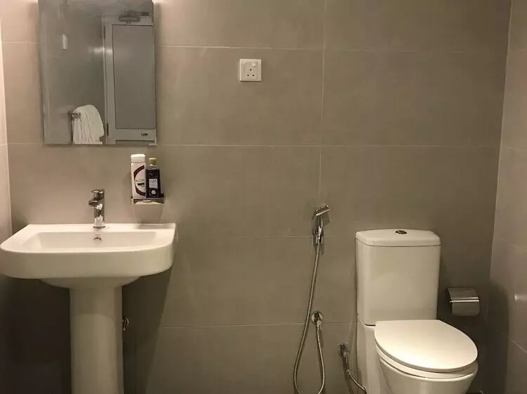 ホテル Ceylon Kingsmen Garden