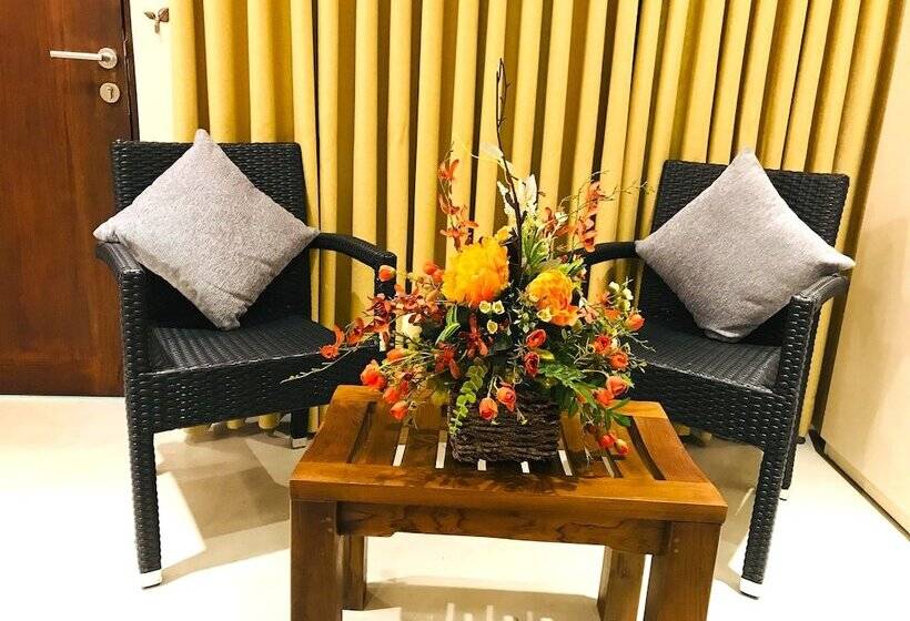 فندق Ceylon Kingsmen Garden