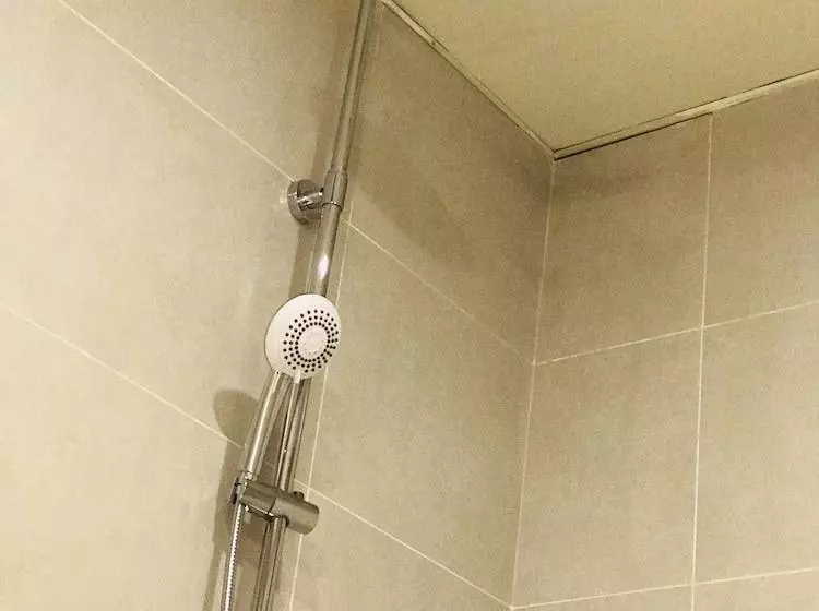 ホテル Ceylon Kingsmen Garden