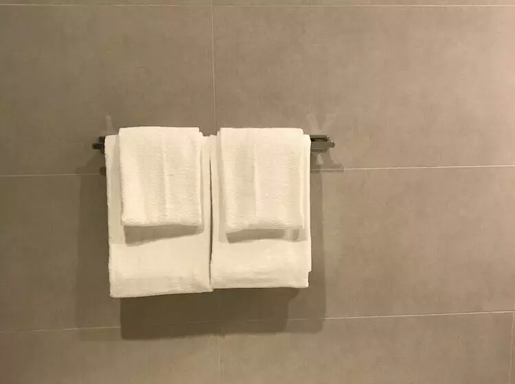 ホテル Ceylon Kingsmen Garden