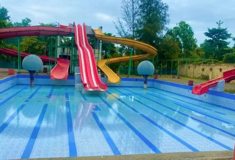 ホテル Dadra Resort