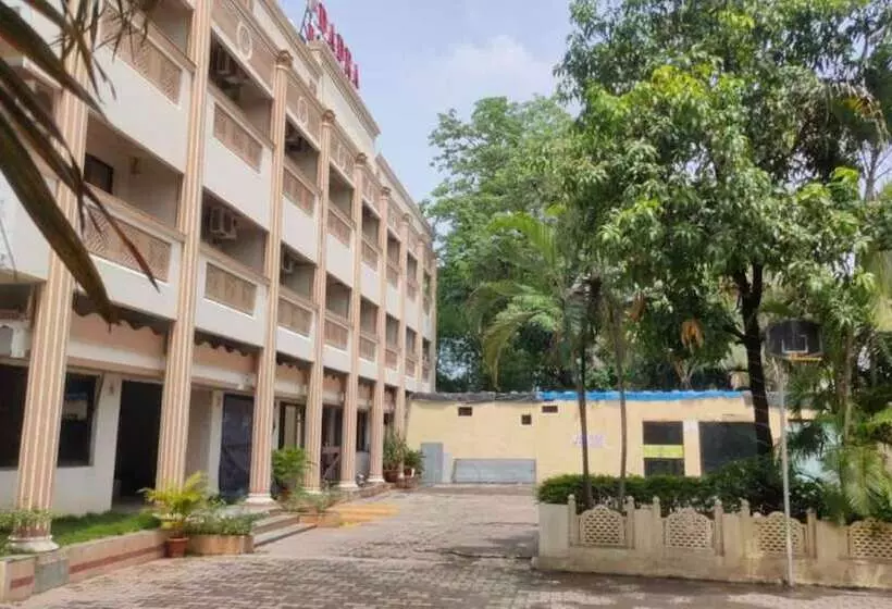 ホテル Dadra Resort