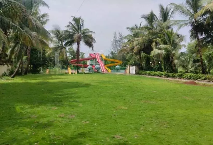 ホテル Dadra Resort