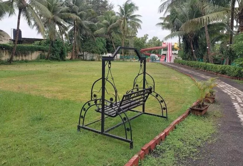 ホテル Dadra Resort