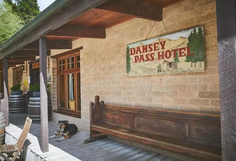 Hotelli The Danseys Pass