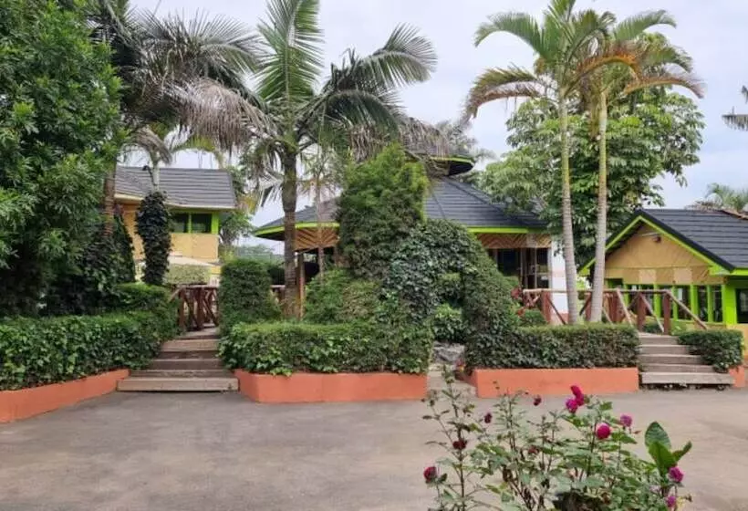 هتل Heritage Breeze