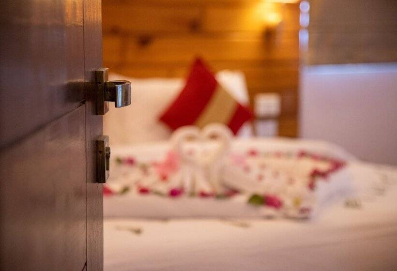 هتل Holesung Resort