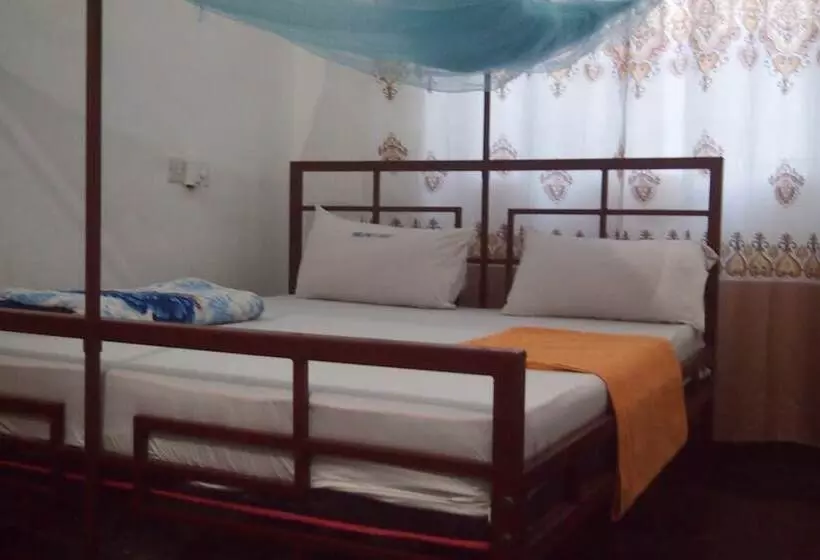 هتل Makuna Lodge