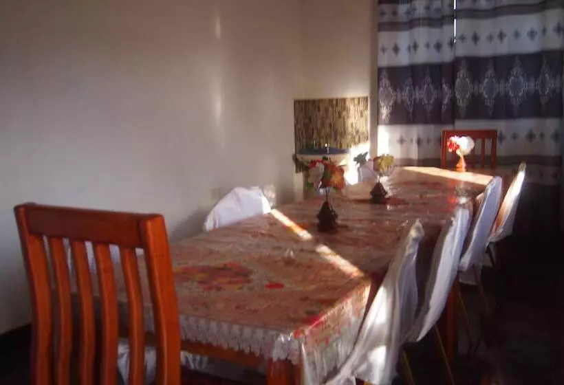 هتل Makuna Lodge