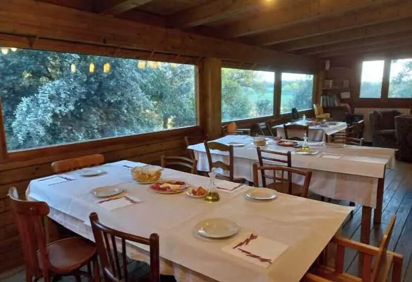 Hotelli Mas Fuselles