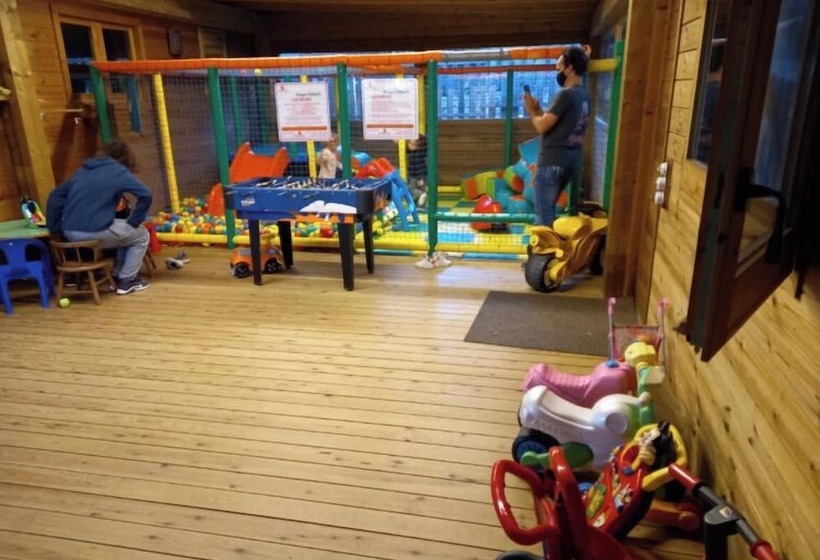 فندق Mas Fuselles