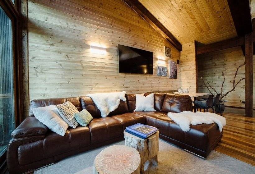 Ni Newen Hotel & Lodge