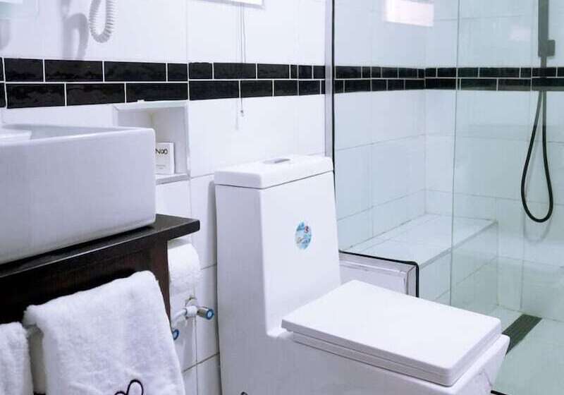 هتل No.8 Boutique