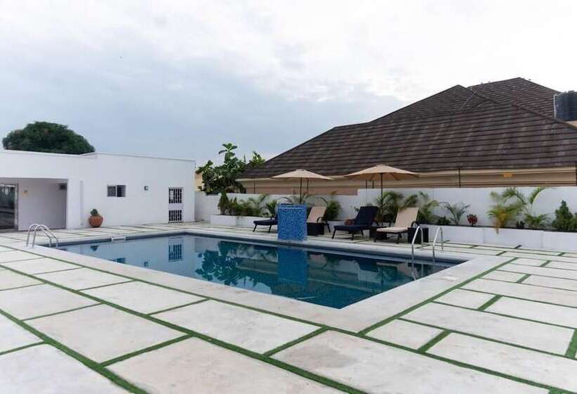 هتل No.8 Boutique