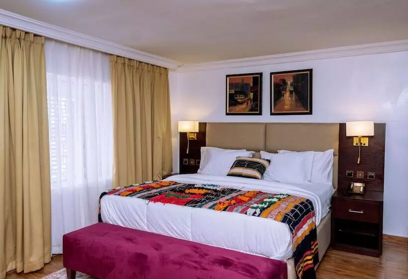 هتل No.8 Boutique