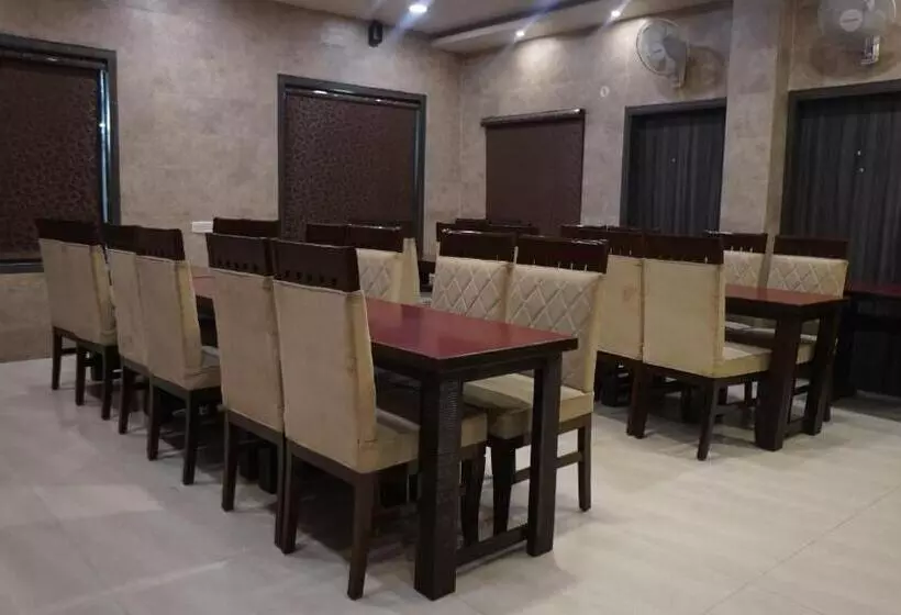 Hotelli Park Regency