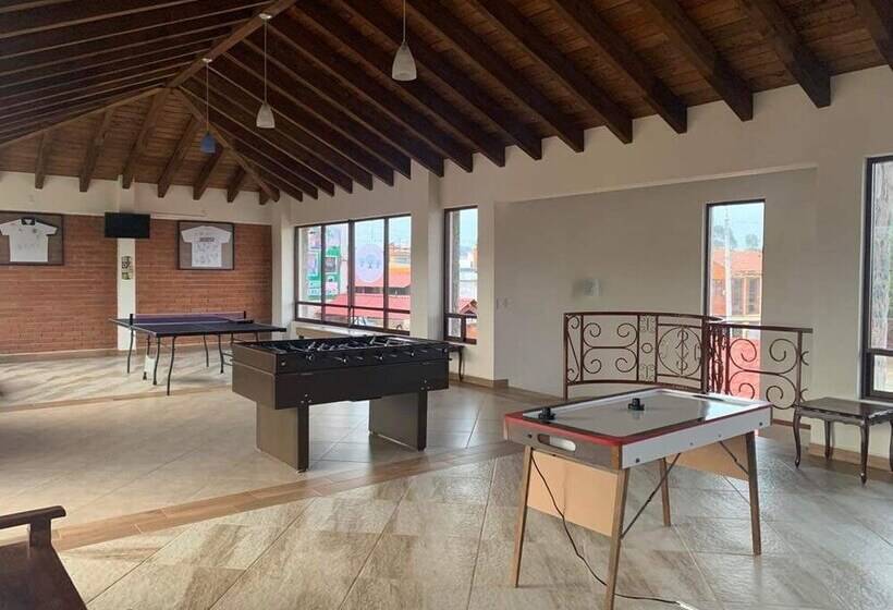 فندق Rinconada Los Robles