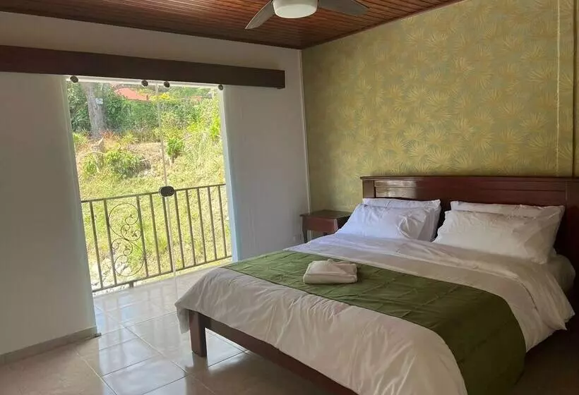 ホテル Rocca Vento