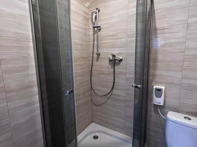 ホテル Safir Babice