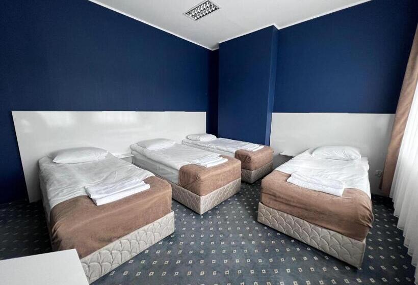 ホテル Safir Babice