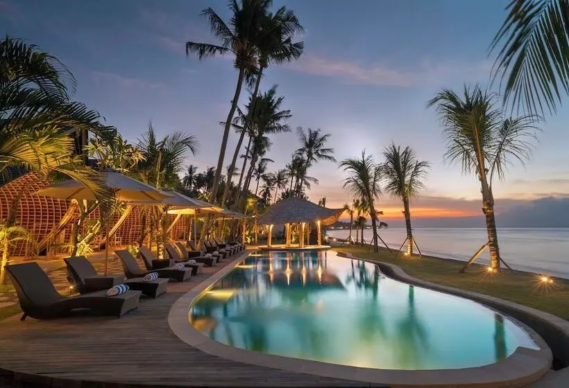 Hotelli The Sankara Beach Resort   Nusa Penida