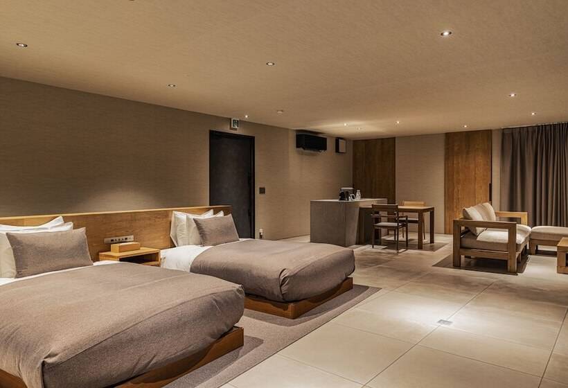 Отель Weazer Nishiizu