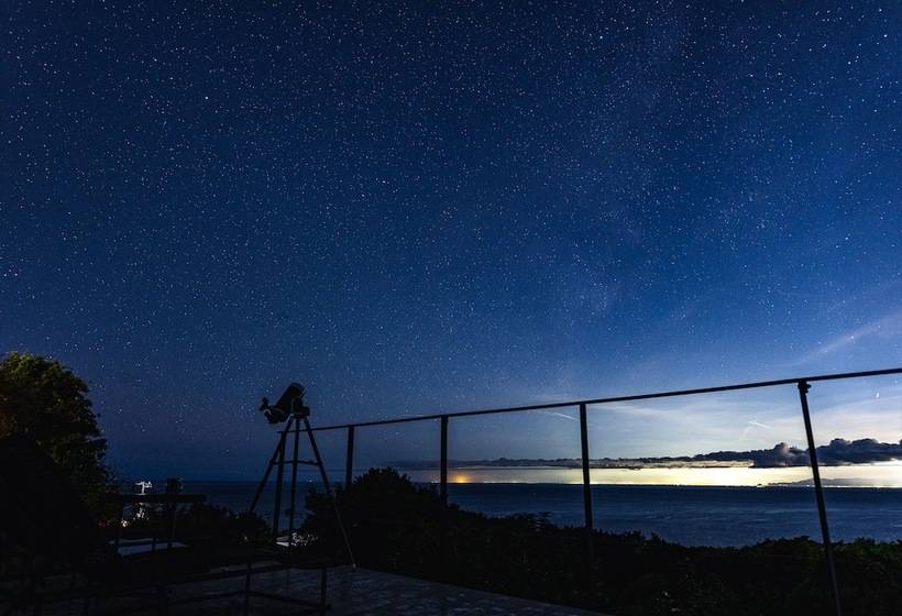 Отель Weazer Nishiizu