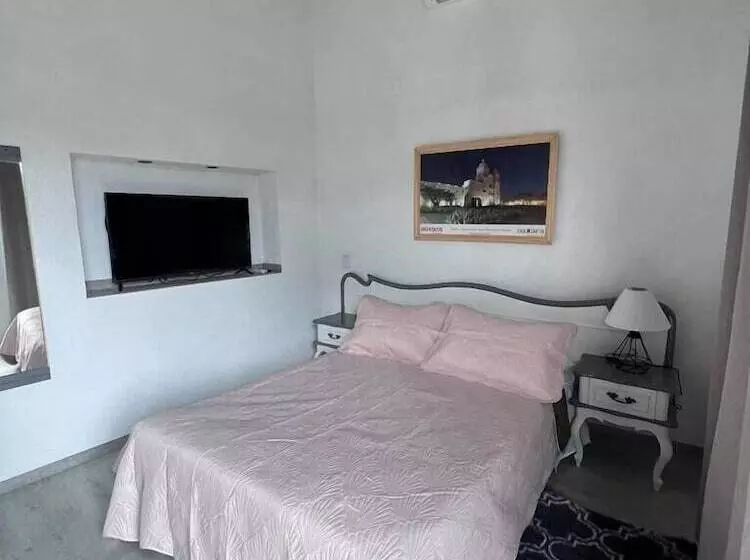 Los Abuelos Hostal