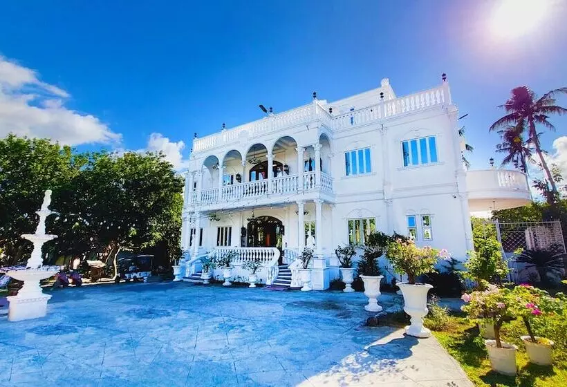Mancion Bakasyunan Resort San Pablo