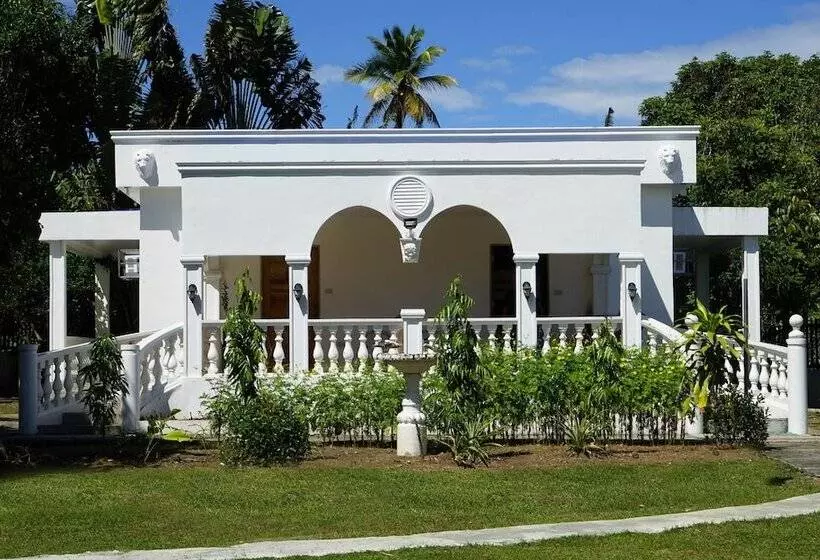 Mancion Bakasyunan Resort San Pablo