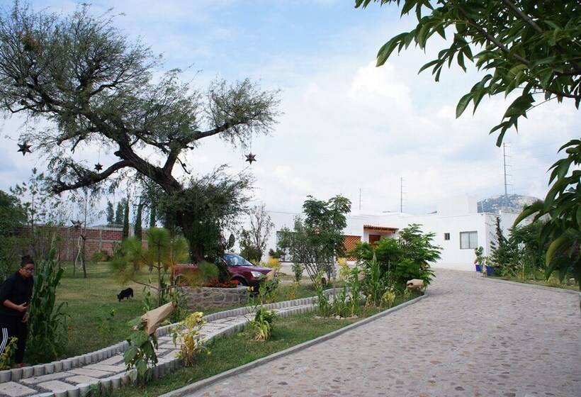 بنسيون Casa ángela Guest House