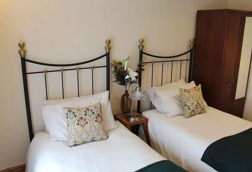 Majatalo Holly Lodge