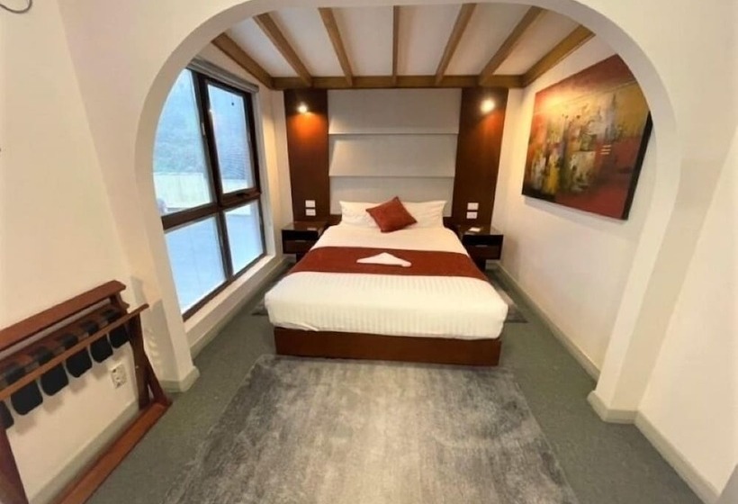 ペンション Oakleigh House