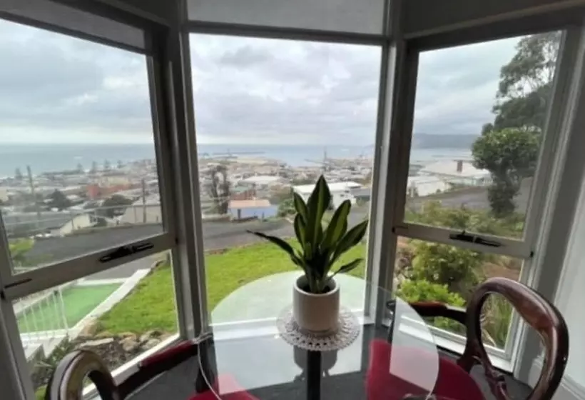 ペンション Oakleigh House