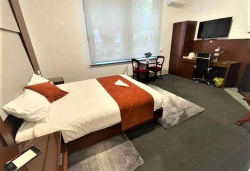 ペンション Oakleigh House